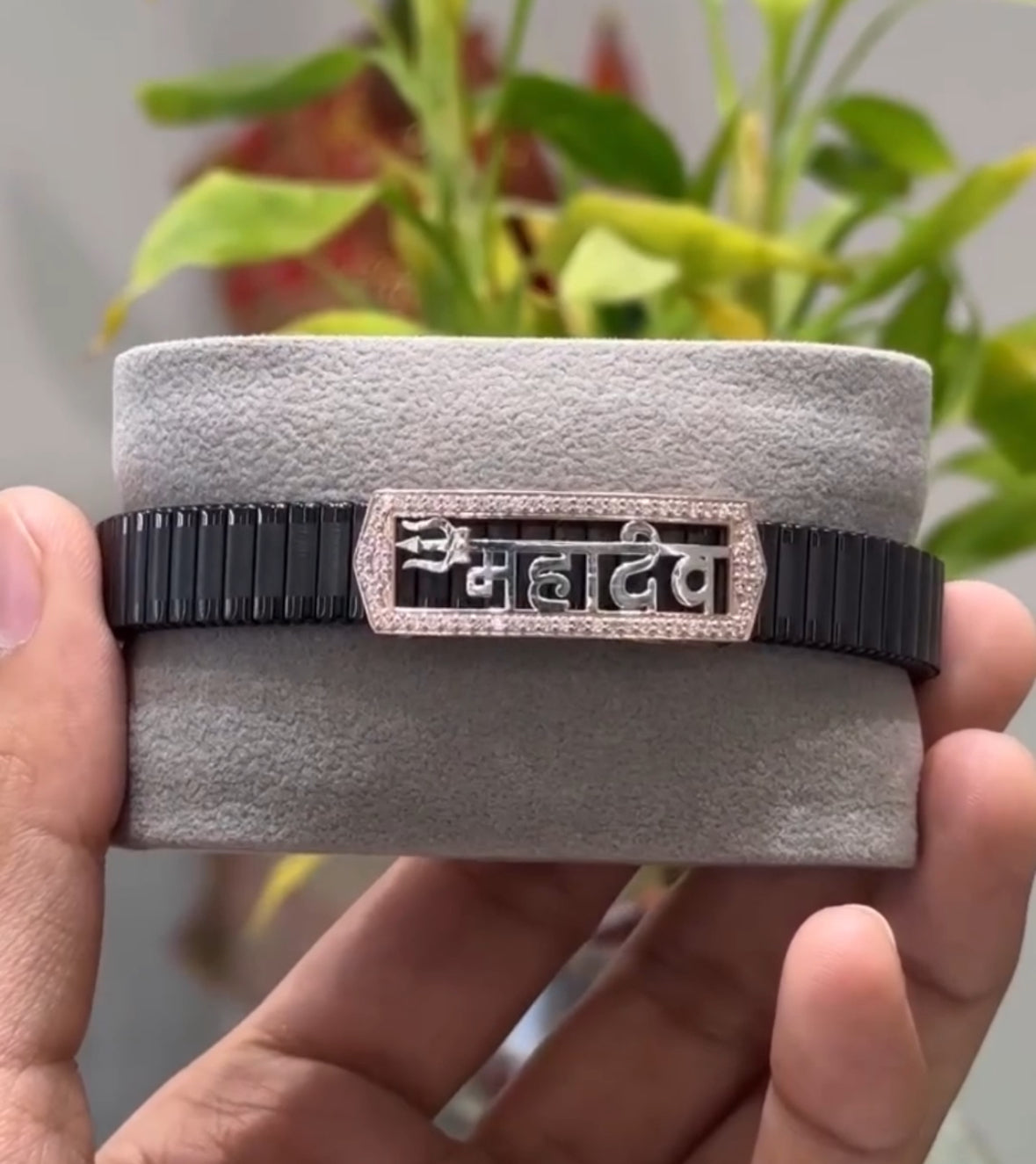 Adiyogi Mahadev 925 Silver Man's Bracelet | 7 Grams With 108 Moissanite Diamonds