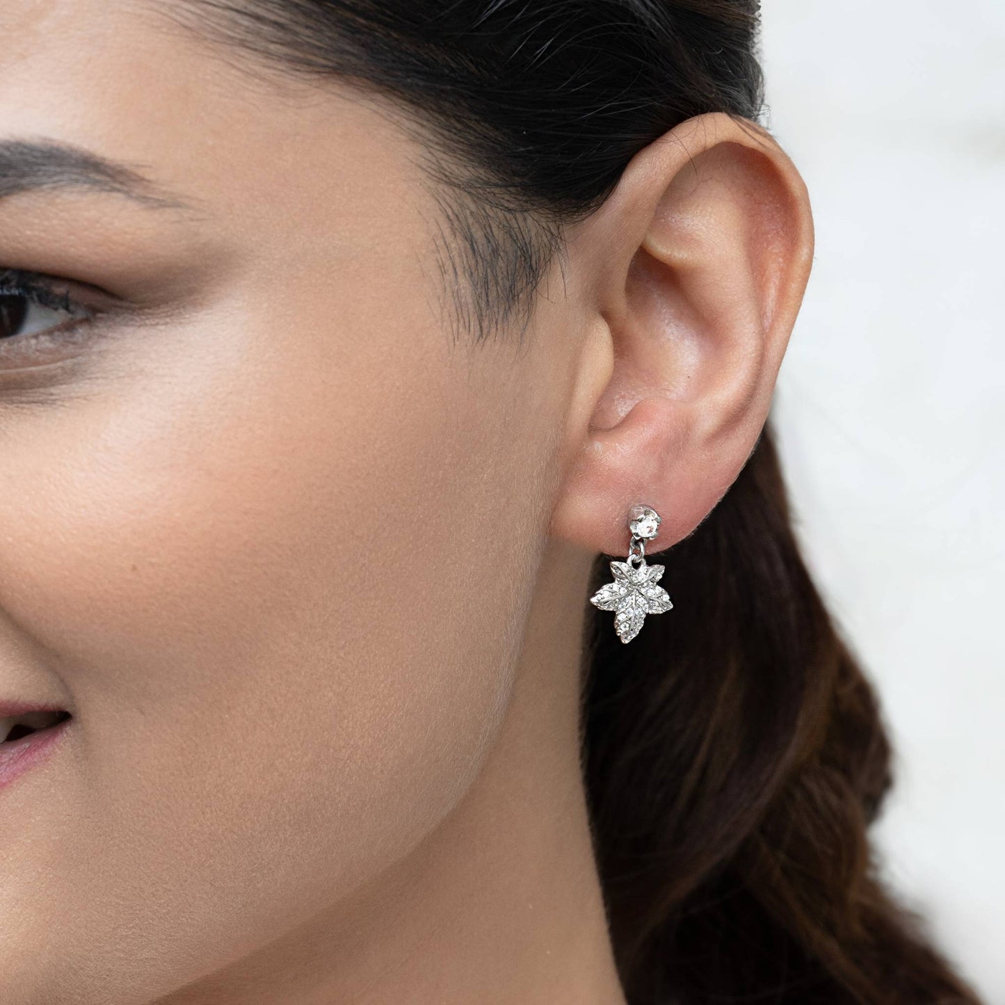 Sparkling Leaf Drop 925 Silver Earrings