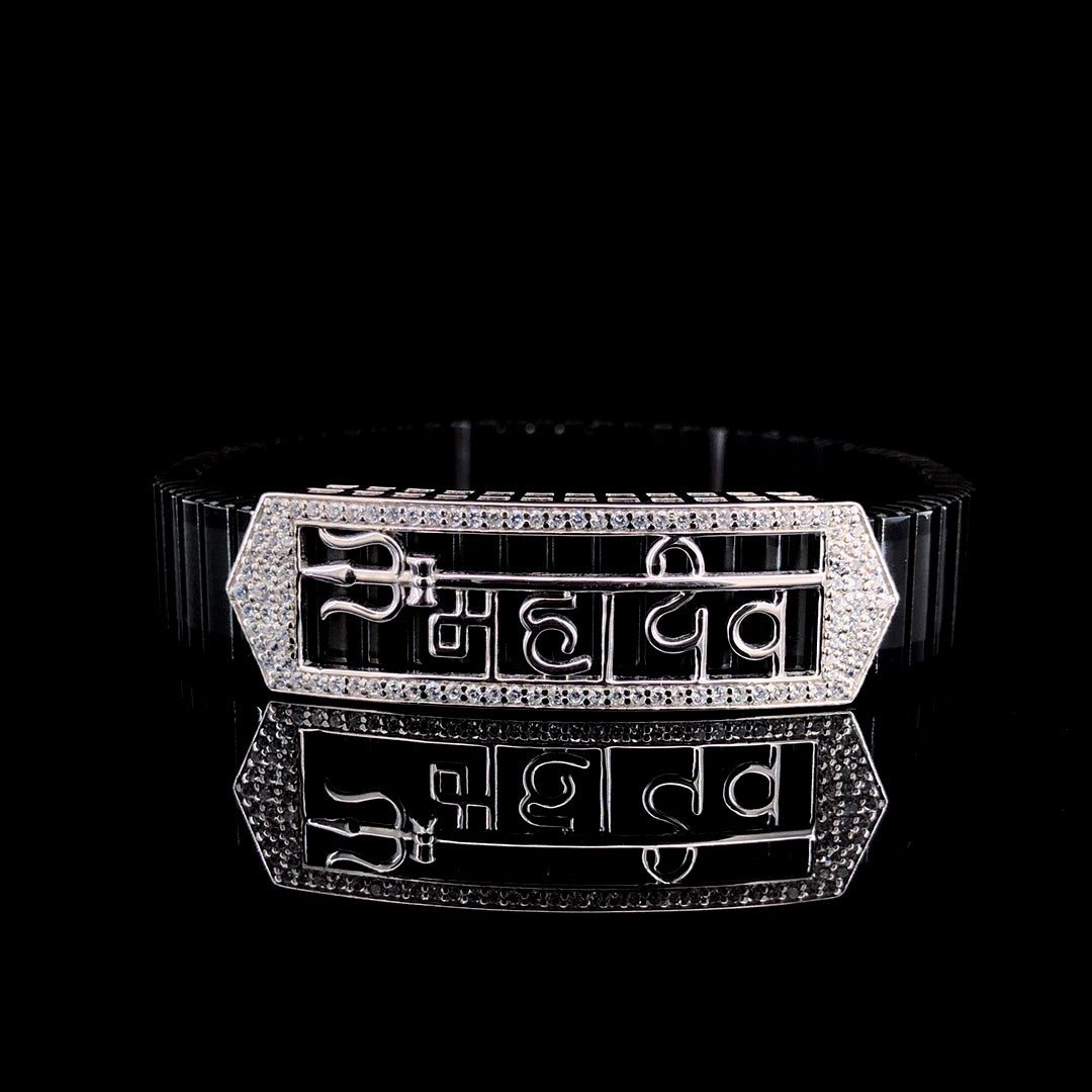 Adiyogi Mahadev 925 Silver Man's Bracelet | 7 Grams With 108 Moissanite Diamonds