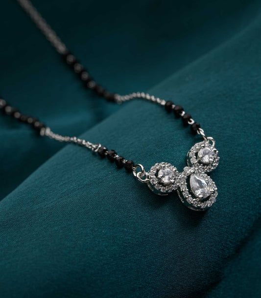 Three-Stone Cluster 925 Silver Mangalsutra – Modern & Elegant Design